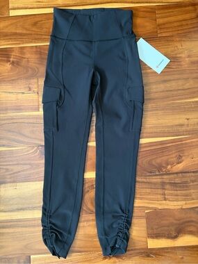 Lululemon Athletica Trail Trekker high rise black cargo Leggings size 4 NWT